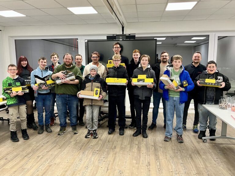 IT-Bastler Burglengenfeld_Unternehmen Cherry_Ines Wollny