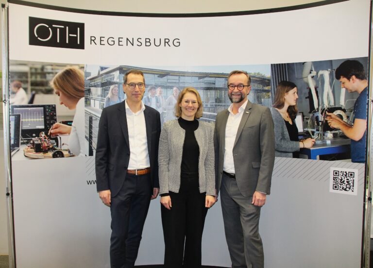 PM_06_Kanzlerwechsel_OTH_Regensburg_Bild_Carla Sure