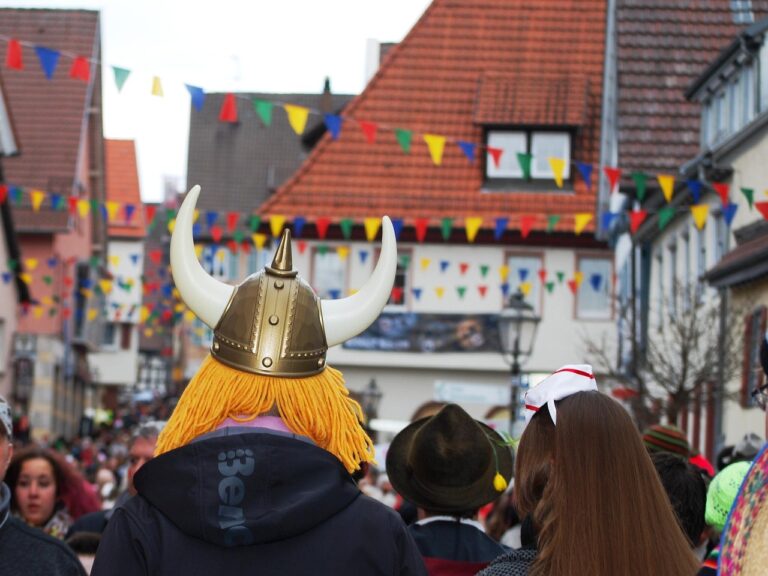 gaertringen-parade-278271_1280