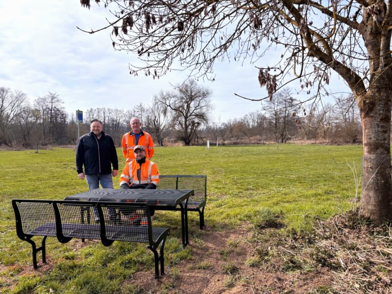Neue Sitzgruppe beim Premberger Anger (Foto - Thomas Stegerer)