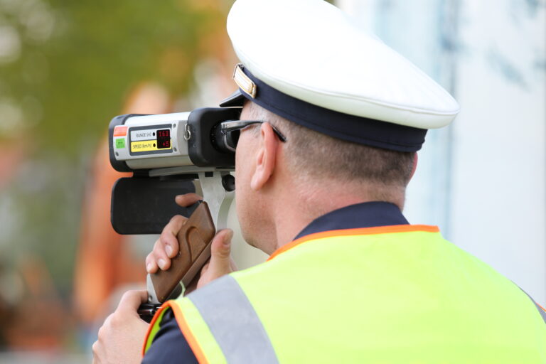 Geschwindigkeitskontrolle