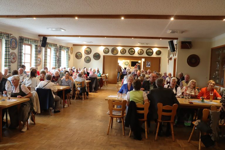 Kirwafeier_Pottenstetten_Senioren_26